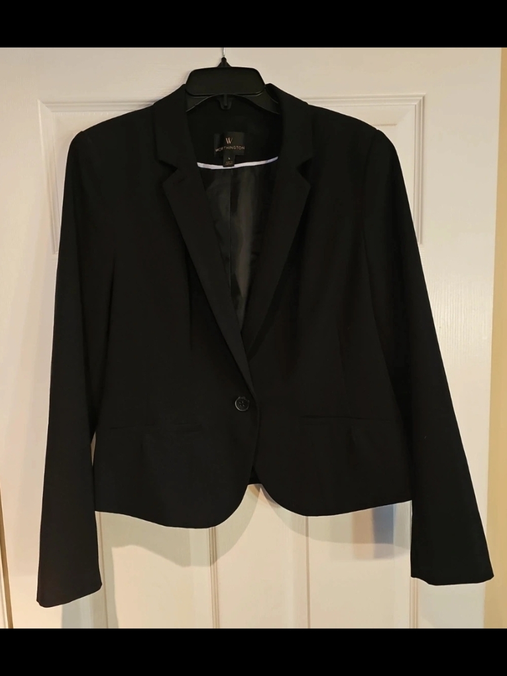 Windsor Women's Black Single-Button Blazer With Pant Suit.